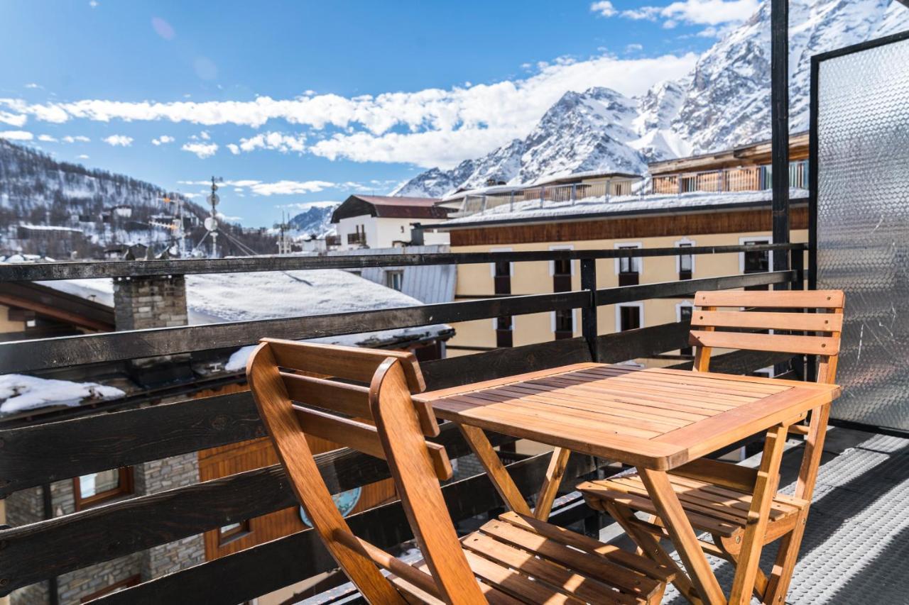 Stay In Cervinia Deluxe Apartment Breuil-Cervinia Ngoại thất bức ảnh